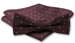 Elegancka Mucha Męska - Alties - Bordo w Niebieski Groszek. Niebieskie krawaty i muchy męskie Alties, bez wzorów, eleganckie. Za 54.00 zł.
