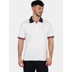 Koszulka polo męska Nautica Leonid. Białe koszulki polo męskie Nautica, l, bez wzorów, sportowe, bez kołnierzyka, bez ramiączek. Za 369.00 zł.