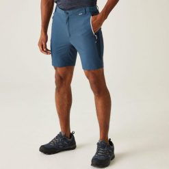 Spodenki Mountain Shorts II. Niebieskie szorty sportowe męskie Regatta, bez wzorów, sportowe. W wyprzedaży za 189.99 zł.