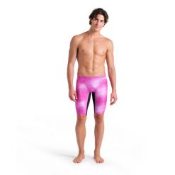 Spodenki Treningowe Arena Swim Jammer Allover Print. Czerwone szorty sportowe męskie ARENA, bez wzorów, sportowe. Za 199.99 zł.