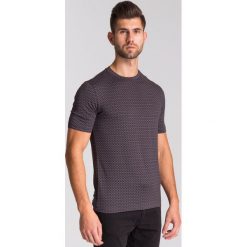 Szaro-czarny t-shirt męski we wzór. T-shirty męskie Armani Collezioni. Za 279.60 zł.