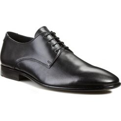 Półbuty LLOYD - Joe 12-122-00 Czarny. Czarne eleganckie półbuty męskie Lloyd, ze skóry, eleganckie, bez obcasa, bez zapięcia. W wyprzedaży za 819.00 zł.
