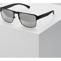Emporio Armani Okulary przeciwsłoneczne matte black. Okulary przeciwsłoneczne męskie marki QUECHUA. Za 649.00 zł.