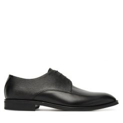 Półbuty BOSS. Czarne eleganckie półbuty męskie Boss, wizytowe, bez obcasa, bez zapięcia. Za 939.99 zł.