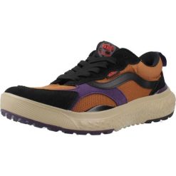 Tenisówki Vans Model Mte Ultrarange Neo Vr3 Kolor Brązowy. Brązowe trampki męskie Vans, bez wzorów, ze skóry, bez zapięcia. W wyprzedaży za 407.50 zł.