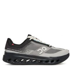 Buty do biegania On. Czarne buty do biegania męskie On, bez wzorów, bez zapięcia, do biegania. Za 659.99 zł.