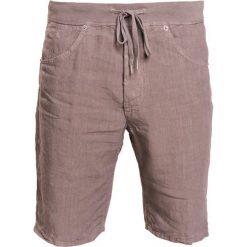 120% Lino BERMUDA Szorty taupe. Szorty męskie 120% Lino. W wyprzedaży za 479.20 zł.