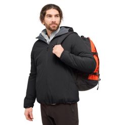 Wodoodporna kurtka z kapturem Haglöfs Mimic Alert. Czarne kurtki męskie Haglöfs, bez wzorów, sportowe, bez ramiączek, z kapturem. Za 942.95 zł.