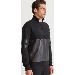 Bluza z kieszenią - Czarny. Bluzy nierozpinane męskie marki Reserved. Za 159.99 zł.