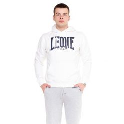 Męska bluza z kapturem Leone 1947 unbrushed – lekka bluza. Białe bluzy nierozpinane męskie LEONE 1947 APPAREL, l, bez wzorów, z tkaniny, sportowe, bez ramiączek, z kapturem. W wyprzedaży za 139.75 zł.