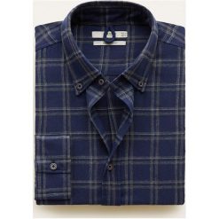 Mango Man - Koszula Tai. Czarne koszule męskie Mango Man, w kratkę, z bawełny, button down, z długim rękawem. Za 199.90 zł.