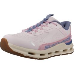 Buty SKECHERS GLIDE STEP VISTA LANE Rose. Czerwone buty trekkingowe męskie Skechers, bez wzorów, z tkaniny, bez zapięcia, trekkingowe, skechers sport. Za 279.99 zł.