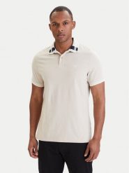 Barbour Polo Callington MML1536BE12 Beżowy jasny Regular Fit. Brązowe koszulki polo męskie Barbour, m, bez wzorów, z bawełny, bez kołnierzyka, bez ramiączek. Za 419.99 zł.