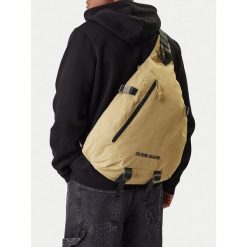 Plecak Guess Jeans. Brązowe plecaki męskie Guess Jeans, z aplikacjami, z jeansu. Za 229.99 zł.