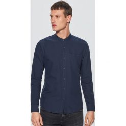 Gładka koszula ze stójką - Granatowy. Niebieskie koszule męskie Cropp, ze stójką. Za 79.99 zł.