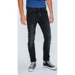 Mustang - Jeansy Biker Denim. Jeansy męskie marki Mustang. W wyprzedaży za 219.90 zł.