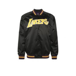 Lekka satynowa kurtka Los Angeles Lakers. Czarne kurtki męskie Mitchell & Ness, bez wzorów, z satyny, sportowe, bez ramiączek, bez kaptura. Za 464.00 zł.