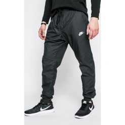 Nike Sportswear - Spodnie. Długie spodnie sportowe męskie marki Nike Sportswear. W wyprzedaży za 219.90 zł.