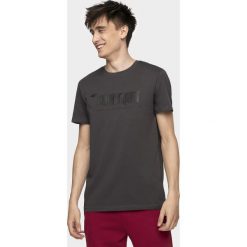 T-shirt męski TSM074 - średni szary. T-shirty męskie 4f. W wyprzedaży za 49.99 zł.