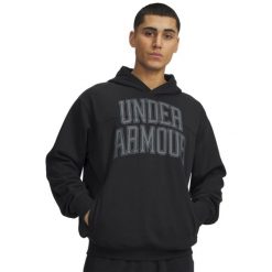 Under Armour UA RIVAL LW GRAPHIC HOODIE Bluza męska. Czarne bluzy z kapturem męskie Under Armour, l, bez wzorów, z dresówki, z kapturem. W wyprzedaży za 209.99 zł.