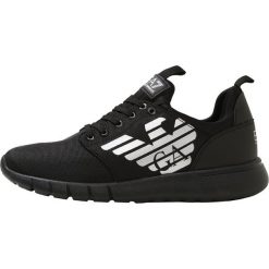 EA7 Emporio Armani LACE UP Sneakersy niskie black. Czarne buty sportowe na co dzień męskie EA7 Emporio Armani, z materiału. Za 669.00 zł.