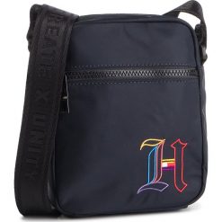 Saszetka TOMMY HILFIGER - Lewis Hamiltion Mini Reporter AM0AM04586 002. Saszetki męskie Tommy Hilfiger. W wyprzedaży za 289.00 zł.