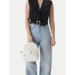 Plecak Guess. Białe plecaki męskie Guess, z aplikacjami. Za 279.99 zł.