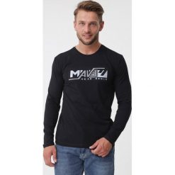 Czarna Koszulka Kinslee. Czarne koszulki męskie z długim rękawem Born2be, l, bez wzorów, z materiału, bez kołnierzyka, bez ramiączek. Za 59.99 zł.