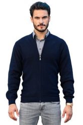 Granatowy rozpinany sweter męski kardigan z wełny merino SL04 Antonio. Niebieskie swetry męskie M. Lasota - polski producent, bez wzorów, z wełny, casualowe, bez kołnierzyka, bez ramiączek. W wyprzedaży za 269.10 zł.