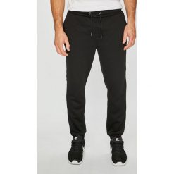 Brave Soul - Spodnie. Szare spodnie na co dzień męskie Brave Soul, z dzianiny, casualowe. Za 69.90 zł.