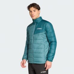 Kurtka Terrex Multi Light Down CLIMAWARM z lekkim ociepleniem z puchu. Niebieskie kurtki męskie ADIDAS, bez wzorów, z puchu, sportowe, bez ramiączek, bez kaptura. Za 599.00 zł.