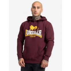 Bluza z kapturem Lonsdale Thurning. Czerwone bluzy nierozpinane męskie Lonsdale, m, bez wzorów, z kapturem. Za 250.50 zł.