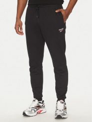 Reebok Spodnie dresowe 100221800 139-18-00 Czarny Regular Fit. Czarne spodnie dresowe męskie Reebok, bez wzorów, z bawełny. Za 109.99 zł.