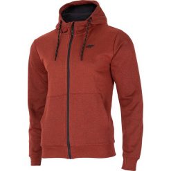 Bluza męska BLM002 - czerwony melanż. Bluzy nierozpinane męskie marki 4f. W wyprzedaży za 99.99 zł.