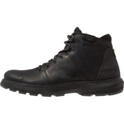 Caterpillar FACTOR WP THINSLULATE Botki sznurowane black. Czarne buty zimowe męskie CATerpillar, z materiału. Za 719.00 zł.