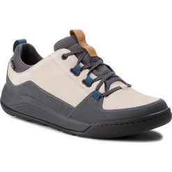 Półbuty CLARKS - AshcombeRun Gtx GORE-TEX 261354107 Grey Combi. Codzienne półbuty męskie marki Clarks. W wyprzedaży za 369.00 zł.