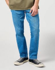 MESKIE SPODNIE WRANGLER TEXAS SLIM GLACIER 112364830. Jeansy męskie Wrangler, bez wzorów, z jeansu. Za 219.99 zł.