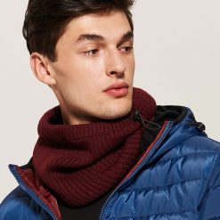 Komin - Bordowy. Szaliki męskie marki Giacomo Conti. W wyprzedaży za 19.99 zł.