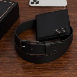 Zestaw prezentowy męski skórzany pasek portfel pudełko premium czarny Beltimore Z19. Czarne portfele męskie bez wzorów. Za 129.99 zł.