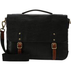 Fossil DEFENDER Torba na ramię black. Torby męskie na ramię marki Fossil. Za 1,049.00 zł.