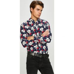 Only & Sons - Koszula. Szare koszule męskie Only & Sons, z bawełny, z klasycznym kołnierzykiem, z długim rękawem. W wyprzedaży za 99.90 zł.
