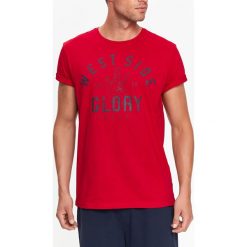 T-SHIRT MĘSKI Z NADRUKIEM. T-shirty męskie TOP SECRET. W wyprzedaży za 9.99 zł.