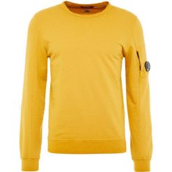 C.P. Company CREW NECK Bluza golden yellow. Żółte bluzy nierozpinane męskie C.P. Company, z bawełny. Za 669.00 zł.
