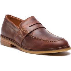 Półbuty CLARKS - Clarkdale Flow 261317537 Mahogany Leather. Codzienne półbuty męskie Clarks. W wyprzedaży za 269.00 zł.