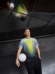 4F Koszulka szybkoschnąca z nadrukiem męska 4F x Robert Lewandowski - zielona L. Zielone t-shirty sportowe męskie 4f, l, bez wzorów, z materiału, sportowe, bez ramiączek. Za 149.99 zł.