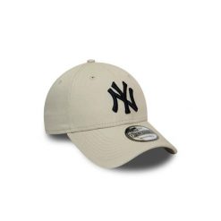 Czapka z daszkiem męska New Era League Essential 9Forty New York Yankees. Brązowe czapki męskie New Era, na wiosnę, bez wzorów. Za 109.99 zł.