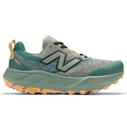 Buty męskie New Balance Fresh Foam X Hierro v9 MTHIERO9 – zielone. Zielone buty do biegania męskie New Balance, bez wzorów, z gumy, bez zapięcia, do biegania. Za 729.99 zł.