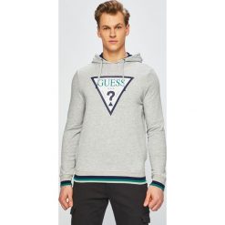 Guess Jeans - Bluza. Białe bluzy nierozpinane męskie Guess Jeans, m, z aplikacjami, z bawełny, bez ramiączek, z kapturem. W wyprzedaży za 219.90 zł.