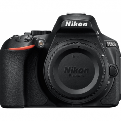 Nikon D5600 - korpus. Aparaty lustrzanki marki Canon. Za 2,599.00 zł.