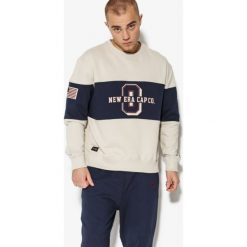 New Era Bluza World Hood Crew New Era Stone/night Shift Navy , beżowy, rozmiar XL. Brązowe bluzy nierozpinane męskie New Era, m, z aplikacjami, z bawełny, retro, bez ramiączek, bez kaptura. W wyprzedaży za 149.99 zł.